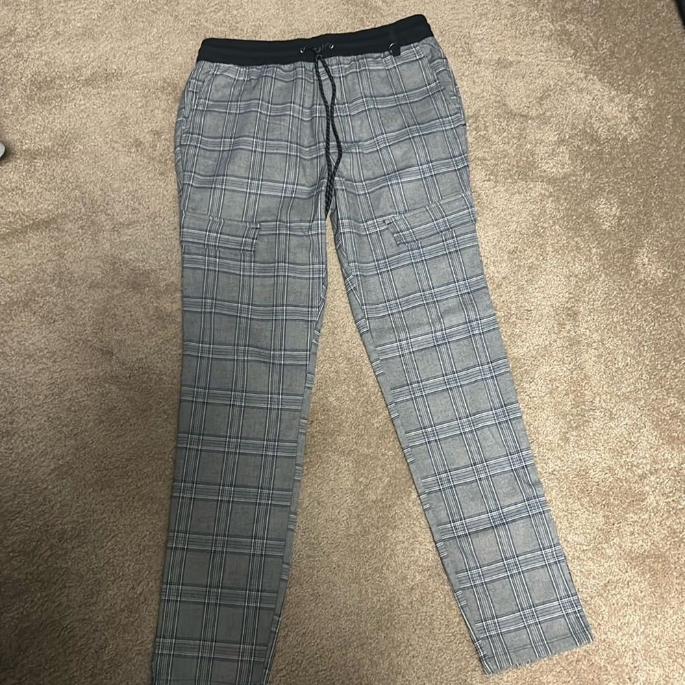 Pacsun men’s plaid cargo pants. Worn once.